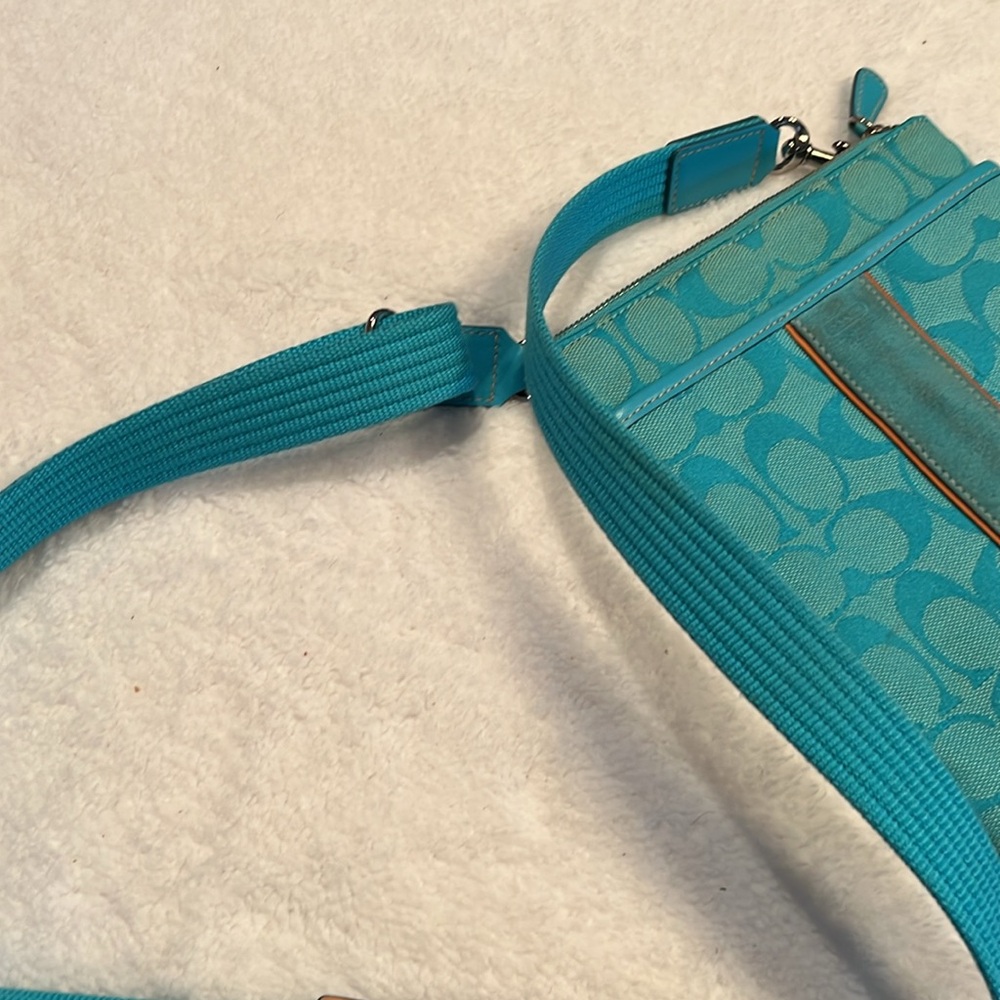 Coach Vintage Azure Signature Swing Pack - Picture 5 of 8